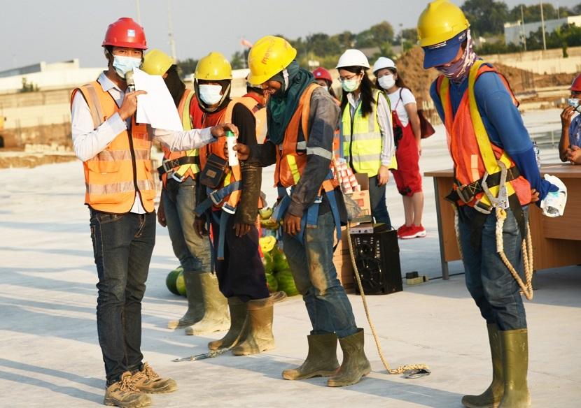 Kontraktor asal Tiongkok, China State Construction Engineering Corporation (CSCEC), menyelenggarakan Kegiatan Perlombaan Pengetahuan Safety.