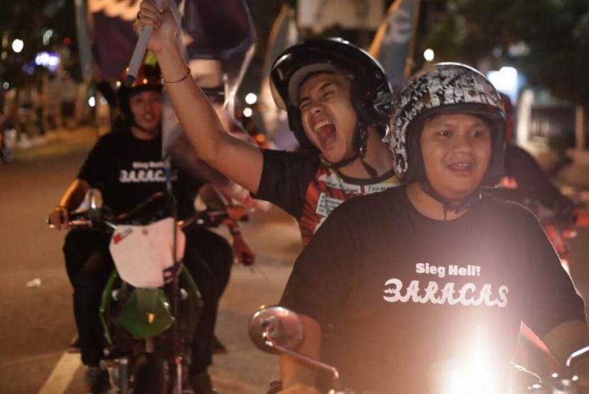 Konvoi Barisan Anti Cinta Asmara keliling Kota Bandung