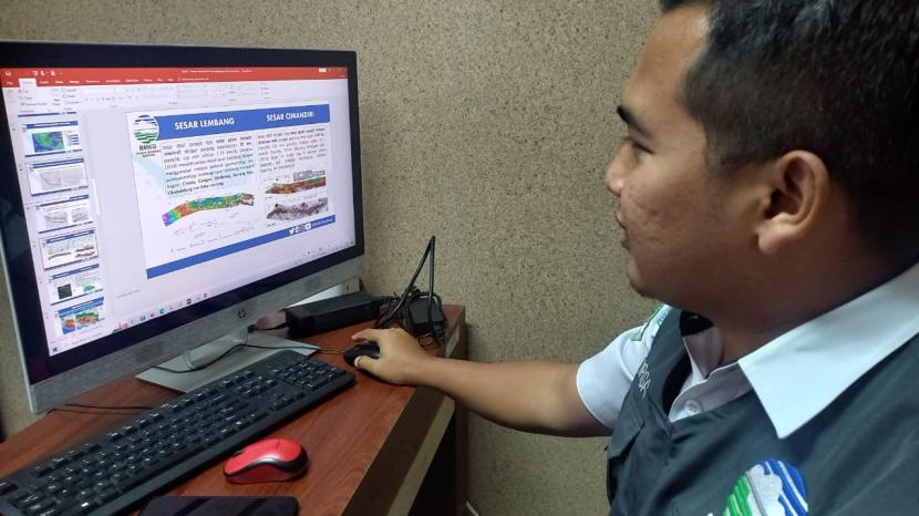 Koordinator Data dan Informasi BMKG Bandung Virga Librian mengungkapkan potensi bahaya gempa bumi yang disebabkan Sesar Lembang 