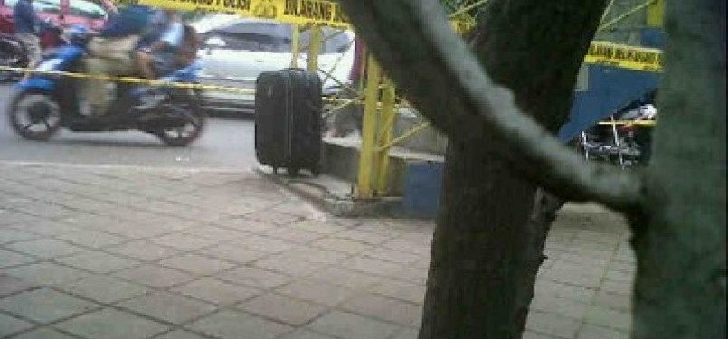 Koper diduga bom ditemukan di depan SMPN 5 Kota Tangerang