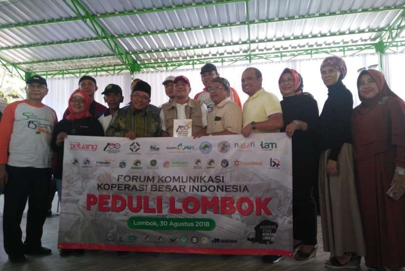 Koperasi Besar Indonesia memberi bantuan kepada warga korban gempa di Lombok, NTB
