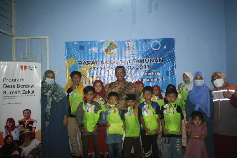 Koperasi Konsumen Kasumba Insan Mandiri Desa Rancakasumba, Kecamatan Solokanjeruk, Kabupaten Bandung kembali dapat melaksanakan Rapat Anggota Tahunan (RAT) tahun buku 2021.
