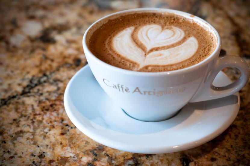 Penelitian temukan waktu paling tepat minum kopi untuk mendapatkan manfaatnya.