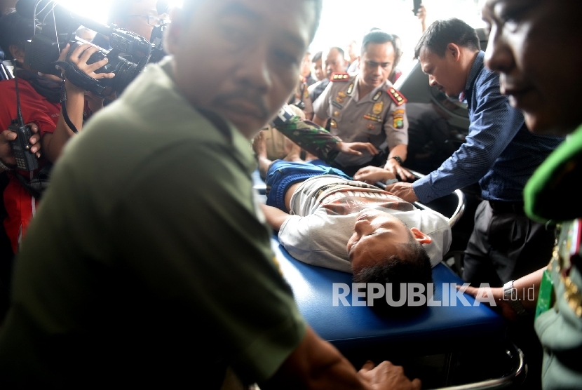  Korban ledakan Sarinah berada di RSPAD Gatot Subroto, Jakarta Pusat, Kamis (14/1).