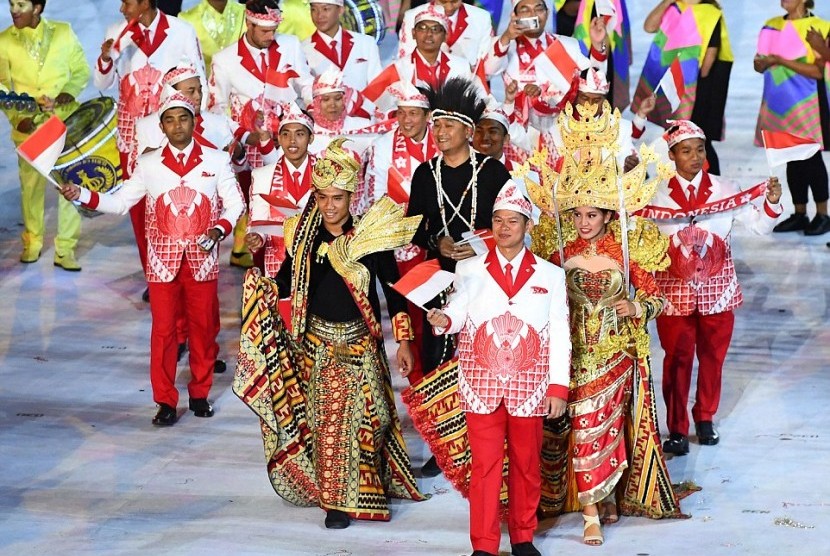 Kostum kontingen olimpiade Indonesia.