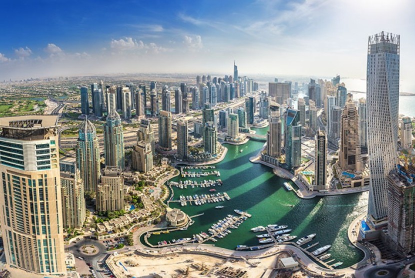 Menyopir Mobil Teman di UEA, Bagaimana Implikasi Hukumnya?. Foto: Kota Dubai