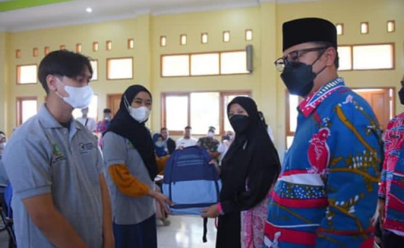 Kota Sukabumi terus mencoba bangkit dari dampak pandemi. Salah satunya dengan mendorong lahirnya wirausaha muda baru melalui program Sukabumi Kelurahan Entrepreneur Center (Kece).
