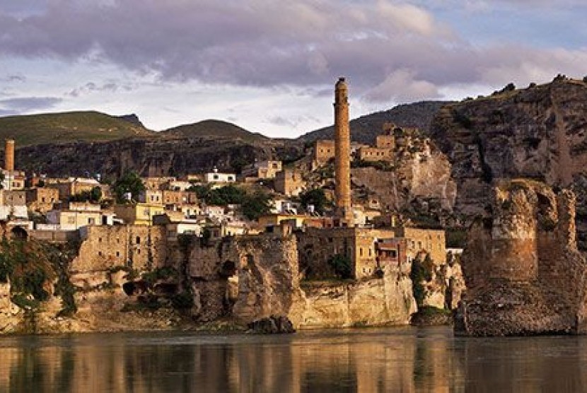 Kota tua Hasankeyf, Turki yang berusia lebih dari 10 ribu tahun akan segera ditenggelamkan. 