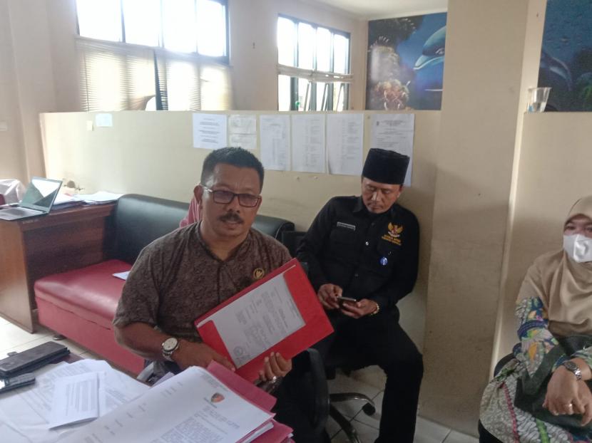 KPAID Kabupaten Tasikmalaya melaporkan kasus perundungan ke Polres Tasikmalaya, Kamis (21/7/2022). 