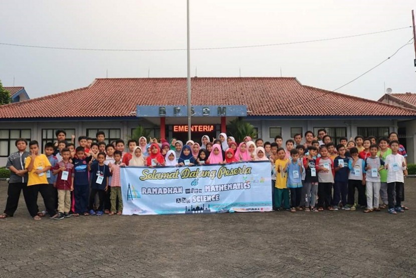 KPM menggelar 'Ramadan with Mathematics and Science' yang bertempat di BPSDM Kemendagri, Kemang, Bogor, Selasa-Kamis, 05-07 Juni 2018.