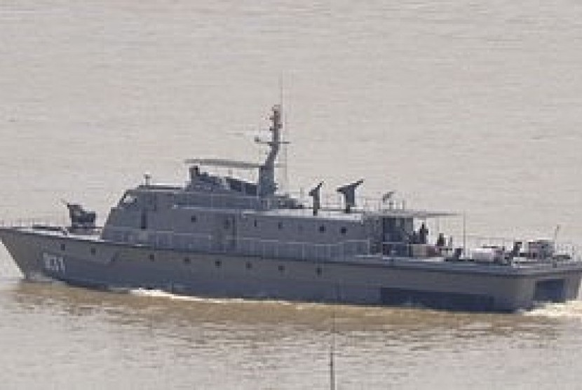 KRI Birang 831 is among four ships to patrol Makassar Strait, waters of Sulu, and those of Sulawesi that border Malaysia and the Philippines in the north.