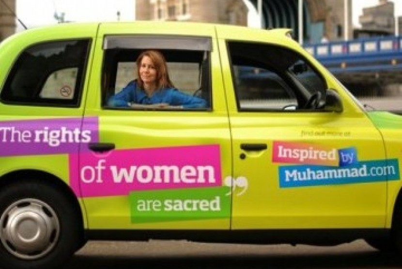 KRISTIANE BACKER menjadi model untuk kampanye anti-Islamophobia