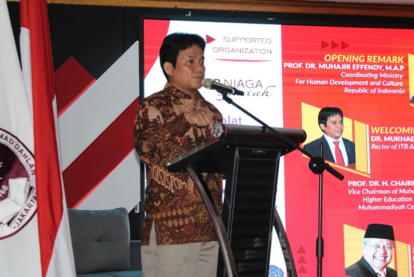ktor Institut Teknologi dan Bisnis Ahmad Dahlan Jakarta (ITB-AD), Mukhaer Pakkanna