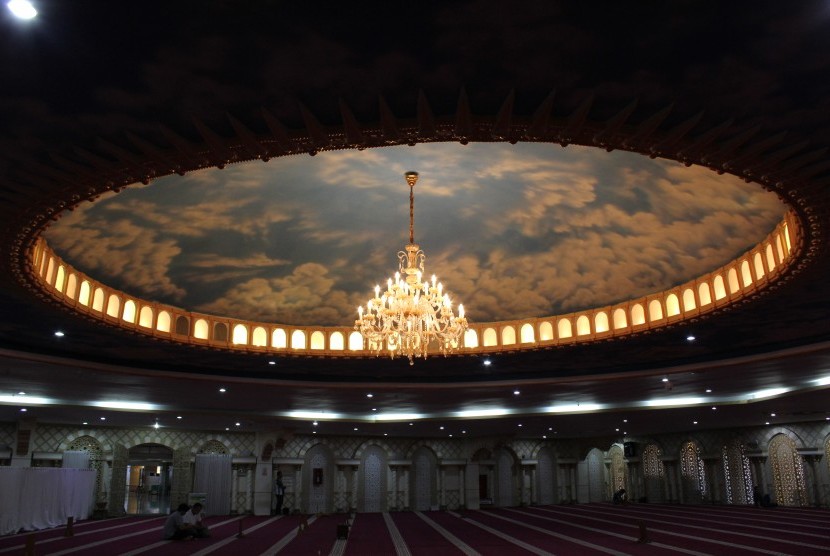 Masjid Nurul Iman Terinspirasi Tiga Masjid Suci Republika