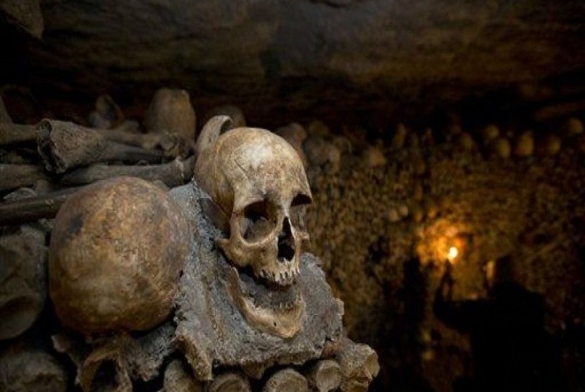kuburan bawah tanah atau catacombs di Paris