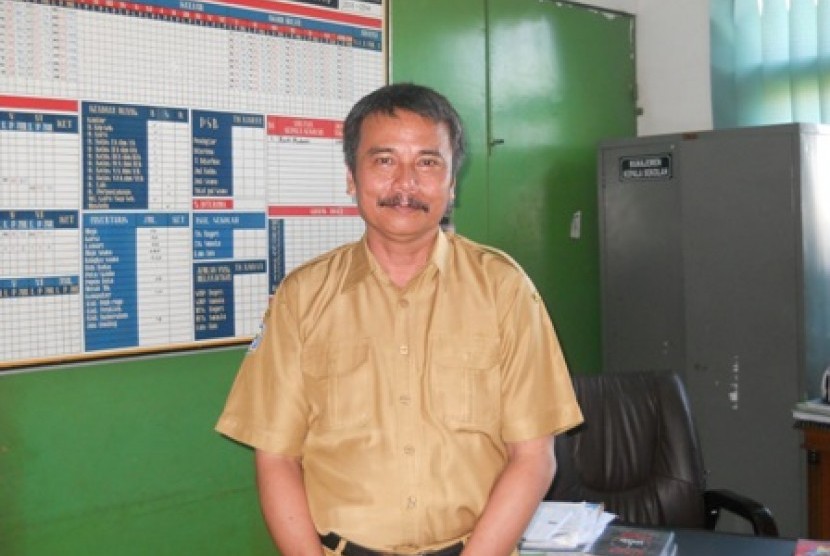 Kudi Rukadi, Kepala SD Negeri Cijawura, Bandung