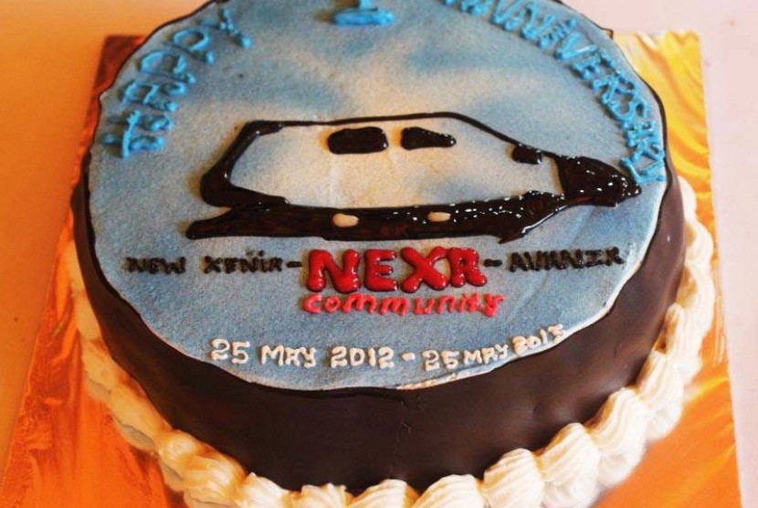 Kue ulang tahun pertama NEXA Community.