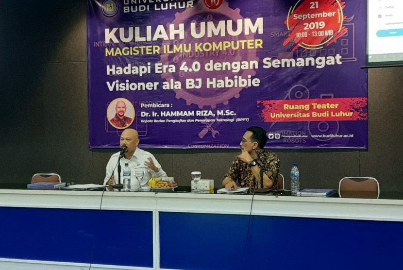 Kuliah umum oleh Kepala BPPT, Hammam, di Universitas Budi Luhur Jakarta.