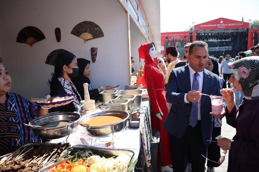 Kuliner Indonesia meriahkan Festival Beyoglu International Flavours di Istanbul, Turki pada 15-19 Juni 2022. 
