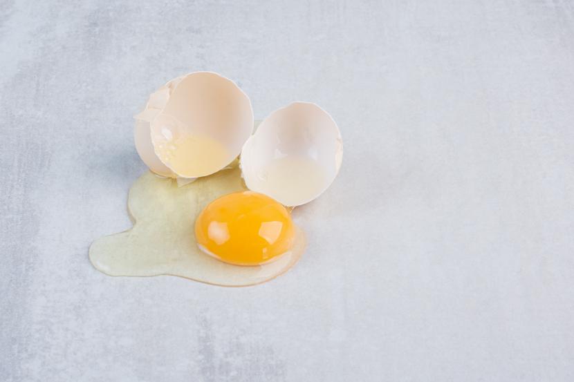 Kuning telur (ilustrasi). Orang-orang yang berisiko terhadap strok dianjurkan untuk tidak mengonsumsi kuning telur.