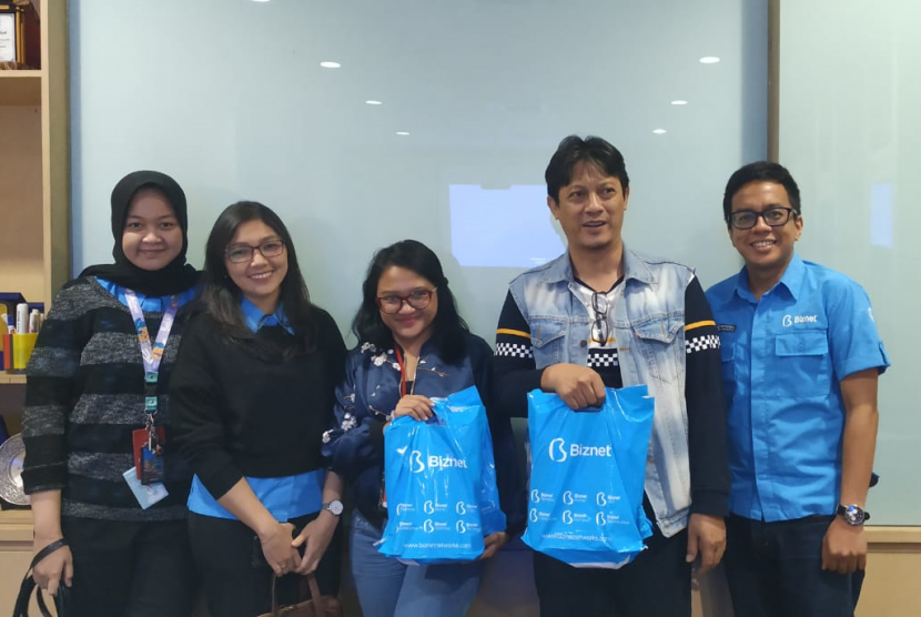 Kunjungan dari perusahaan infrastruktur digital terintegrasi, PT Supra Primatama Nusantara atau Biznet Network saat mengunjungi kantor Republika, Kamis (31/10).