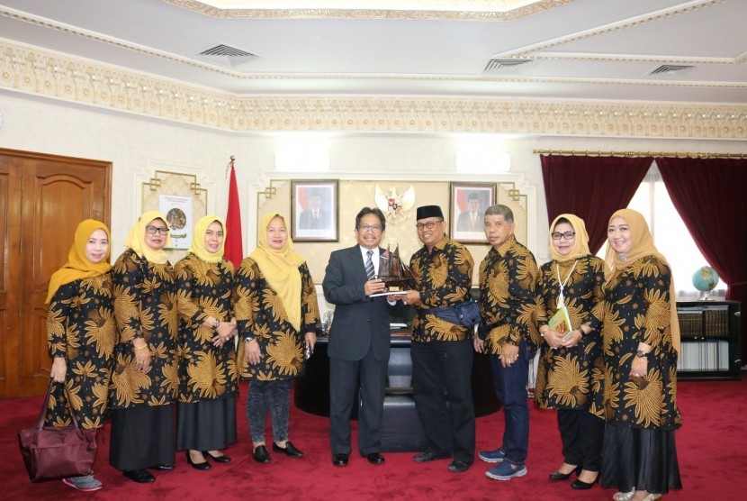 Kunjungan Delegasi Investasi dan Perdagangan Dinas Pertanian TPH Sulawesi, Selatan Selasa (13/12) dan diterima Konsul Jenderal RI Jeddah M Hery Saripudin