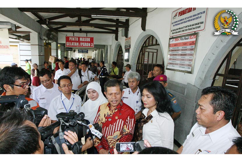  Kunjungan Kerja Komite II DPD RI ke Stasiun Senen, Stasiun Kota dan Stasiun Tanah Abang, Sabtu (22 Juni 2013).