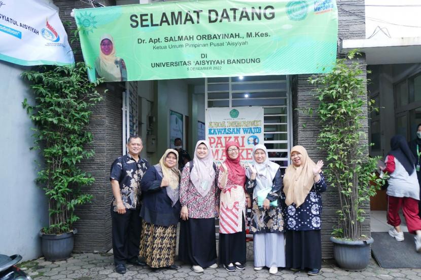 Kunjungan Ketua Pimpinan Pusat Aisyiyah ke Unisa Bandung, Senin (05/12/2022). 
