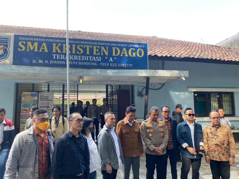 Kunjungan Komisi III DPR ke SMAK Dago