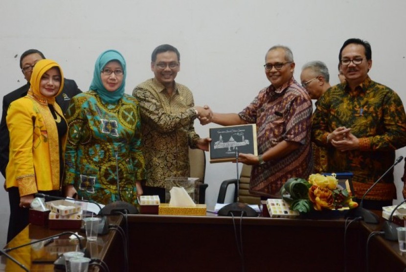 Kunjungan Komisi X DPR RI ke Sumatera Barat.