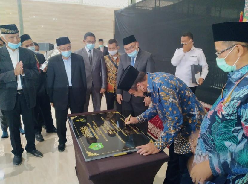 Kunjungan Menteri Agama Fachrul Razi ke STIPI Maghfirah di Desa Tangkil, Caringin, Bogor, Senin (30/11).