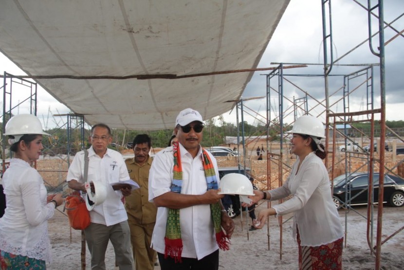 Kunjungan Menteri Pariwisata Arief Yahya ke Kawasan Ekonomi Khusus Tanjung Kelayang di Belitung, Senin (29/10). 