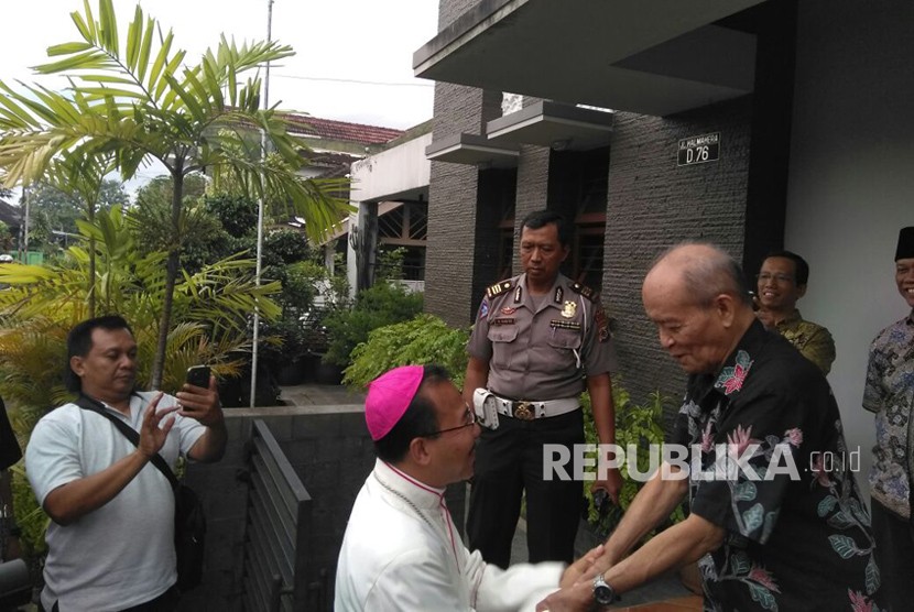 Kunjungan Uskup Agung Semarang, Romo Robertus Rubiyatmoko