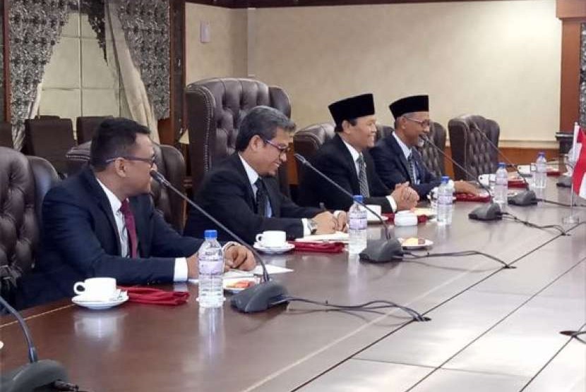 Kunjungan wakil ketua MPR Hidayat Nur Wahid ke Malaysia.