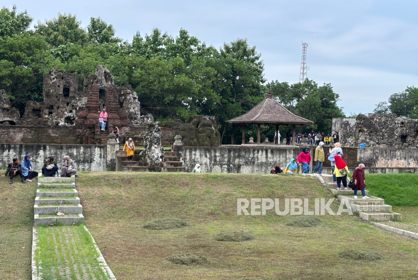 Kunjungan wisatawan ke Goa Sunyaragi diprediksi naik saat libur lebaran 2025 (Ilustrasi)