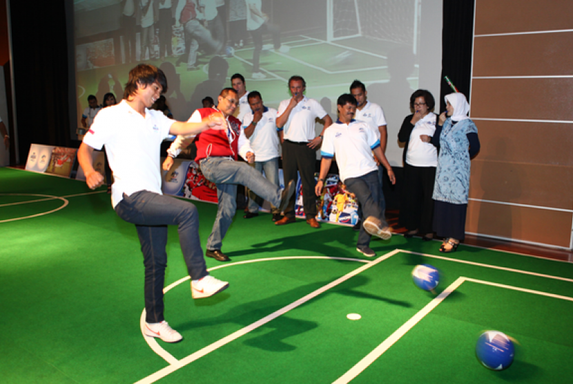Kurniawan Karman, Gelandang muda skuad PSM Makassar di acara kick off 'Aqua Danone Nations Cup (Aqua-DNC) 2013'.