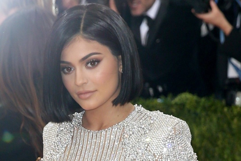 Kylie Jenner membalas kritik netizen terhadap rambutnya dengan cukup pedas (Foto: Kylie Jenner)