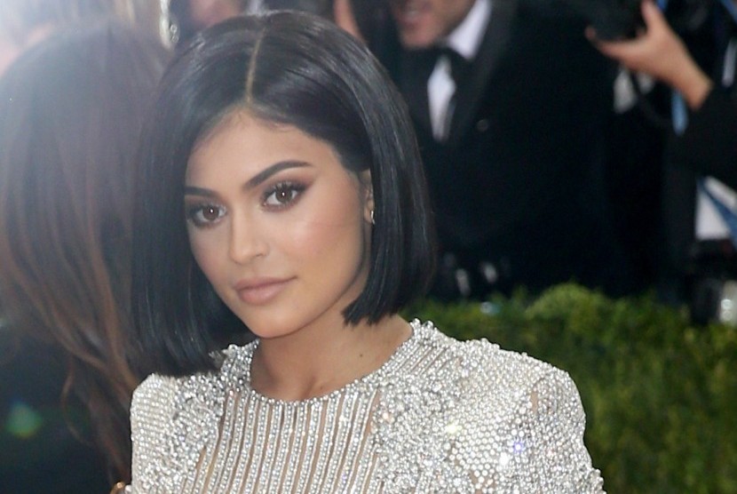 Merek kosmetik Kyle Jenner, Kylie Cosmetics, dituduh sengaja membocorkan rahasia dagang mitra, Seed, kepada pesaing, raksasa kecantikan, Coty (Foto: Kylie Jenner)