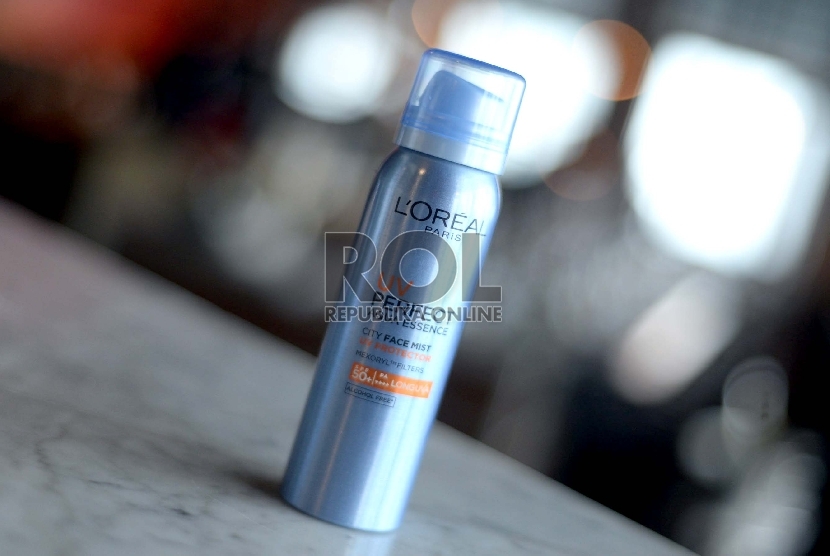  L'oreal Paris UV Perfect ditampilkan saat peluncuran di Jakarta, Kamis (20/8). Menjawab kebutuhan perempuan Indonesia akan produk broadspectrum sunscreen yang mampu melindungi kulit wajah.