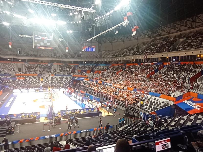 Laga FIBA World Cup 2023 yang berlangsung di Indonesia Arena GBK Senayan, Jakarta.