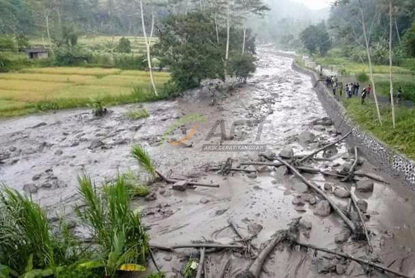 Lahar dingin Gunung Agung