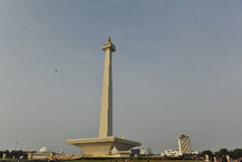 Lambang Ibu Kota Jakarta, Monumen Nasional.