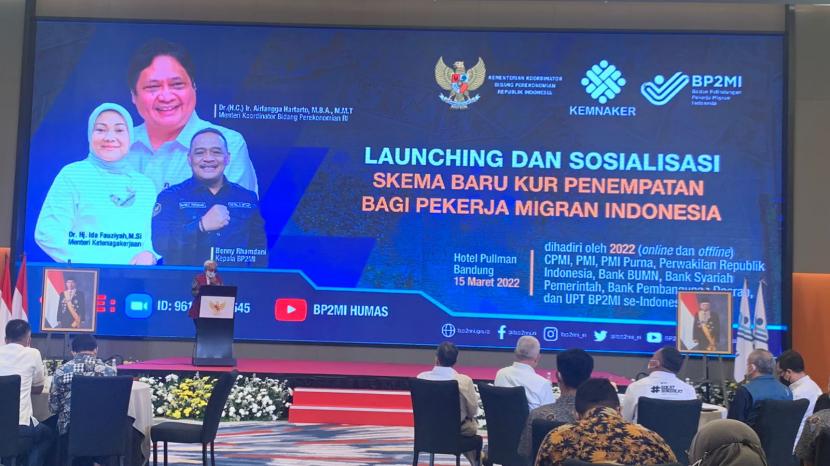 Launching dan Sosialisasi Skema Baru KUR penempatan bagi PMI di Bandung, Jawa Barat, Selasa (15/3/2022).