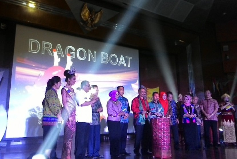 Launching International Musi Triboatton IV 2015 di Balairung Soesilo Soedarman, Gedung Sapta Pesona, Rabu (11/11).
