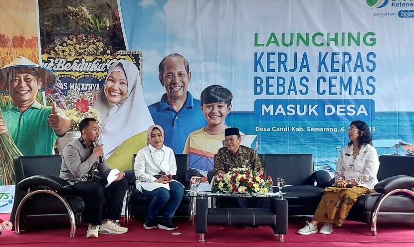   Launching program Kerja Keras Bebas Cemas (KKBC) Masuk Desa di pelataran Candi Gedongsongo, Desa Candi, Kecamatan Bandungan, Kabupaten Semarang.