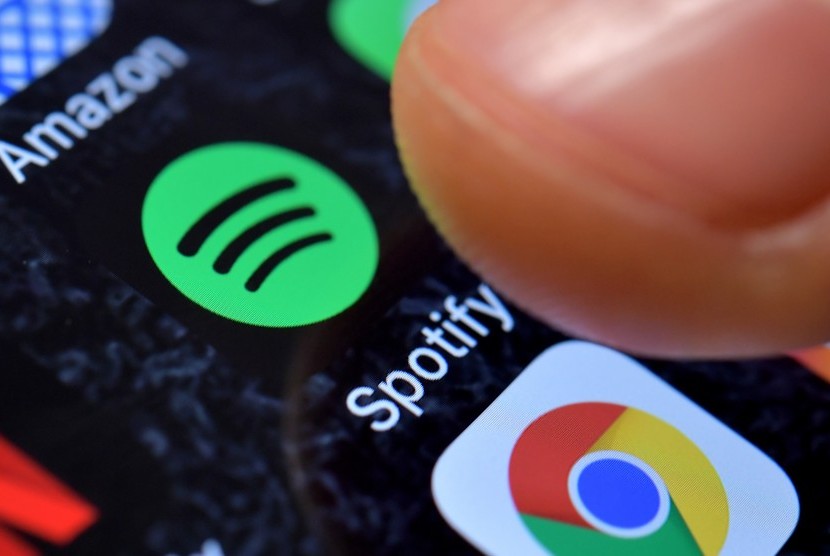 Layanan streaming Spotify. Menurut data internal Spotify, terdapat peningkatan streaming konten khusus Ramadhan sebesar 41 persen pada 2022 dibandingkan tahun 2021. (ilustrasi)