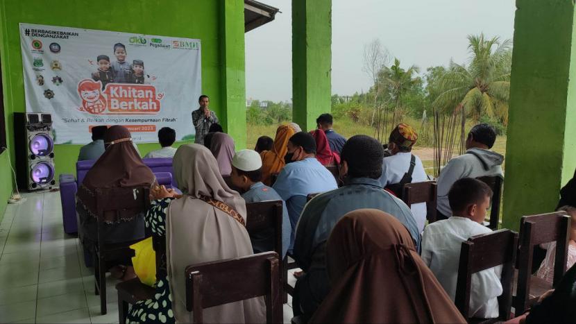 Laznas BMH bekerja  sama dengan Pegadaian Syariah melaksanakan  kegiatan khitanan  40 anak di Tarakan, Kalimantan Utara, Sabtu (21/1/2023).