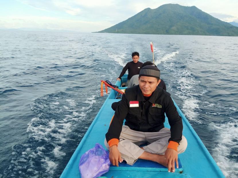 Laznas BMH melaksanakan krgiatan dakwah secara rutin dan berkelanjutan di Pulau Moti, Mauluku Utara.