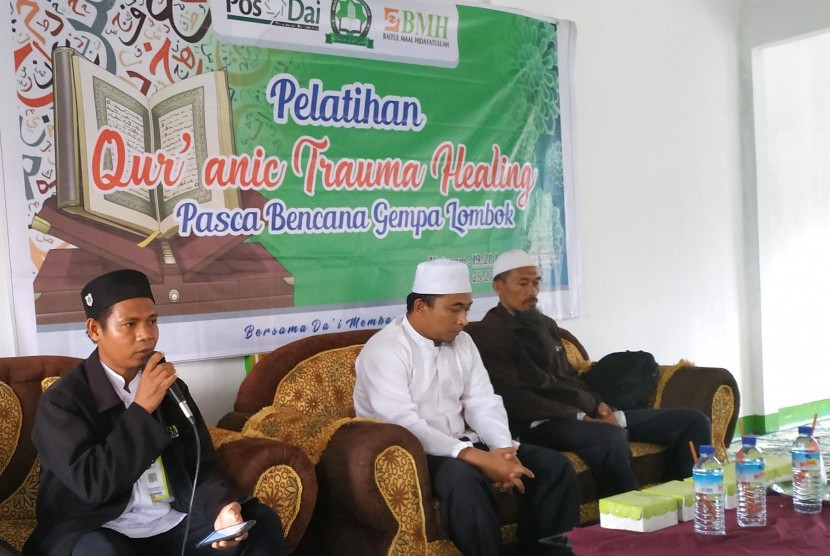 Laznas BMH melatih para dai dan calon dai agar bisa memberikan trauma healing kepada warga korban gempa Lombok.