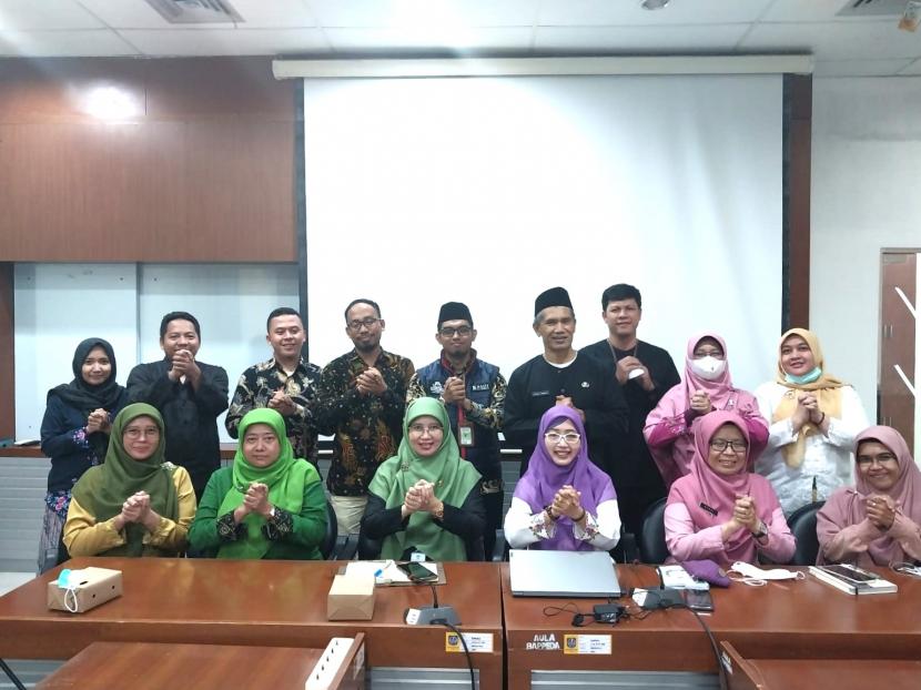 Laznas BMH menghadiri  pertemuan Sinergi & Kolaborasi Program Percepatan Penanganan Stunting yang berlangsung di Bappeda Depok, Rabu  (2/2/2023).